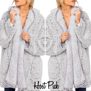 🎉HP🎉NWT Fleece Hooded Cardigan Coat